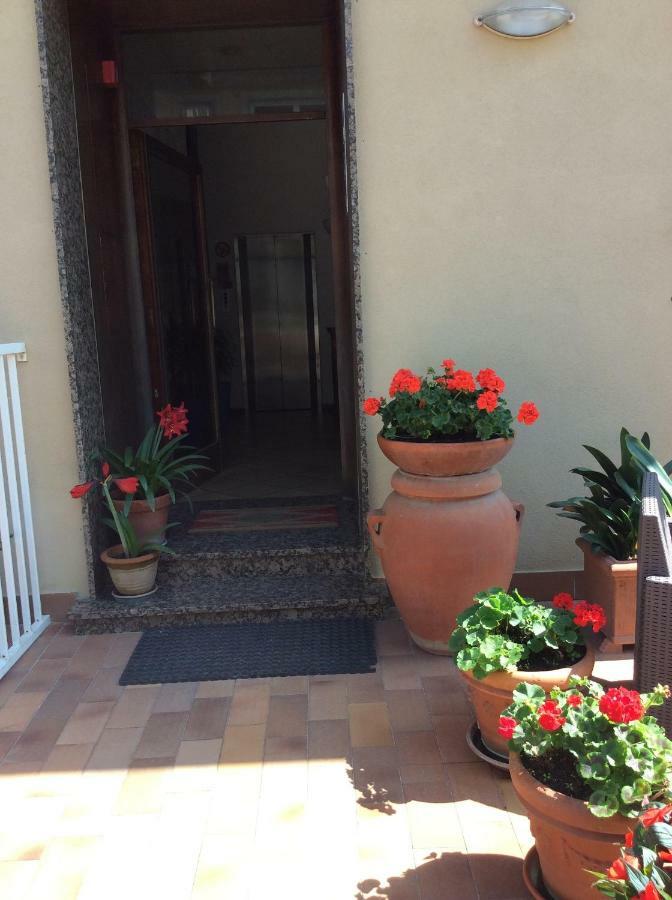 Ferienwohnung Casa Celeste Viareggio Exterior foto